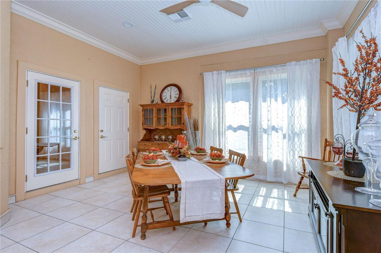1009 Emerald Creek Drive, Valrico, FL 33596 Photo