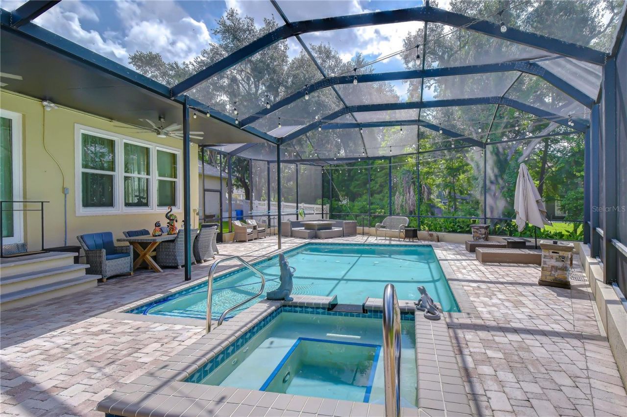 1009 Emerald Creek Drive, Valrico, FL 33596 Photo