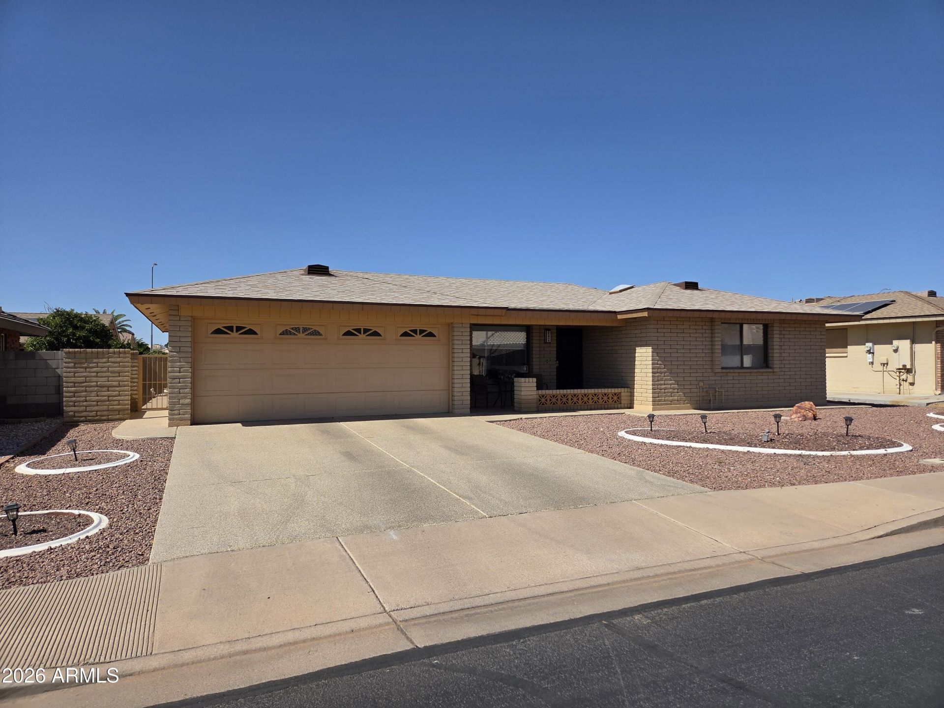 8254 E Navarro Avenue, Mesa, AZ 85209 Main Photo