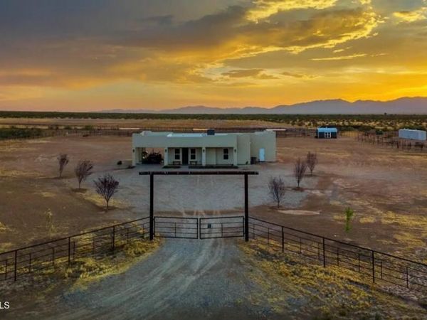 49102 N 530th Avenue, Aguila, AZ 85320