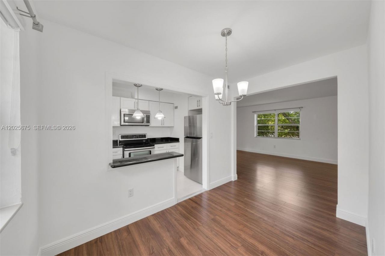 5605 SW 80th St, Unit 10D, Miami, FL 33143 Photo