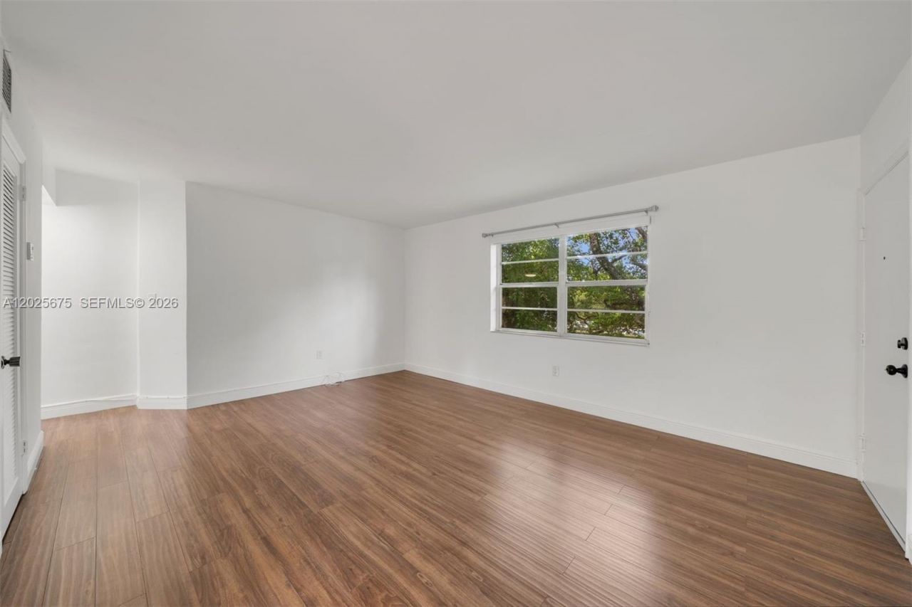 5605 SW 80th St, Unit 10D, Miami, FL 33143 Photo