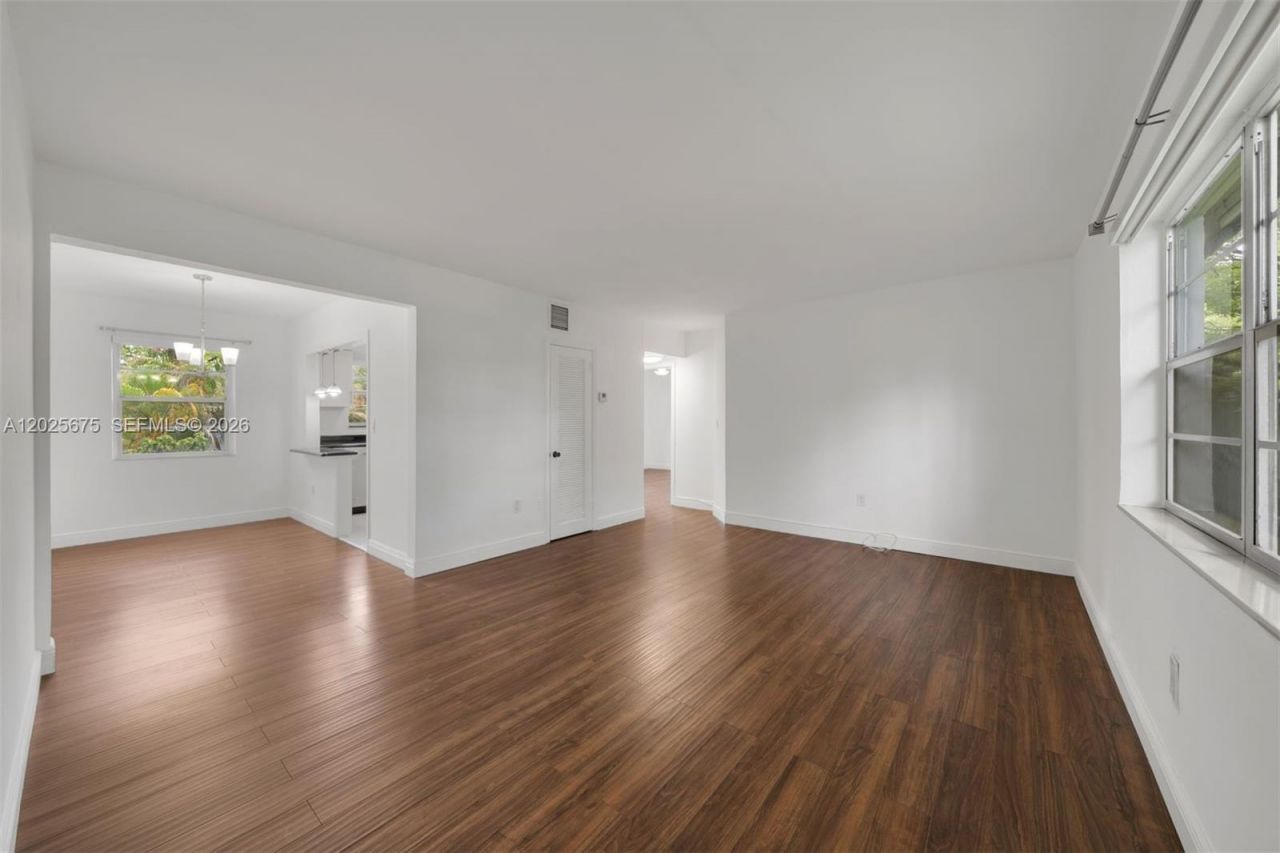 5605 SW 80th St, Unit 10D, Miami, FL 33143 Photo