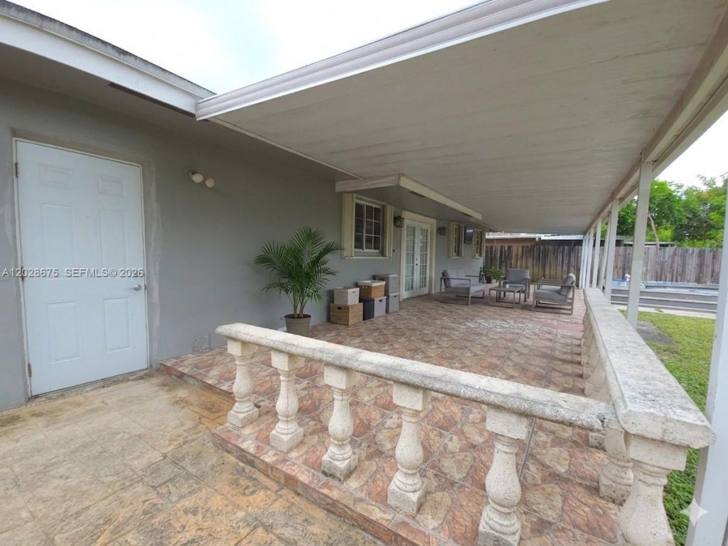 8420 NW 10th St , Pembroke Pines, FL 33024 Photo