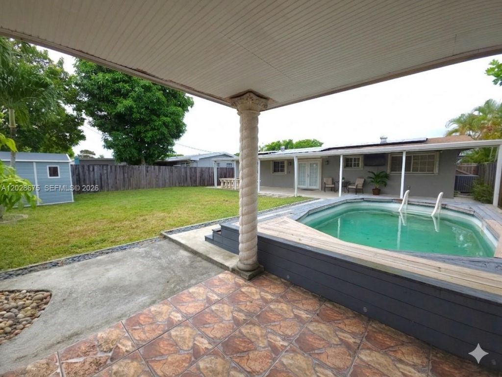 8420 NW 10th St , Pembroke Pines, FL 33024 Photo