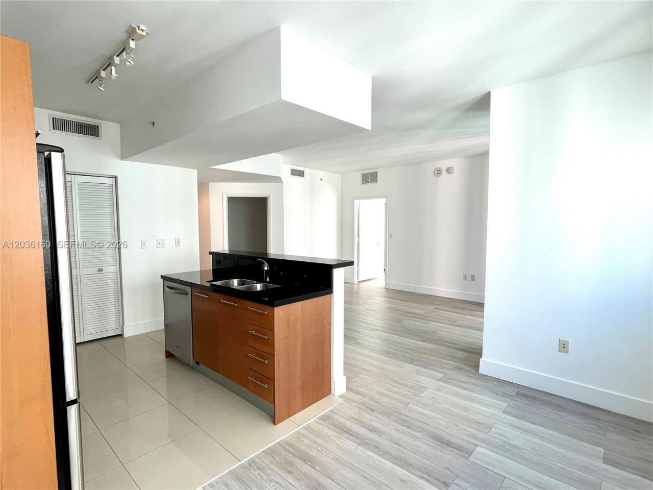 253 NE 2nd St , Unit 2108, Miami, FL 33132 Photo