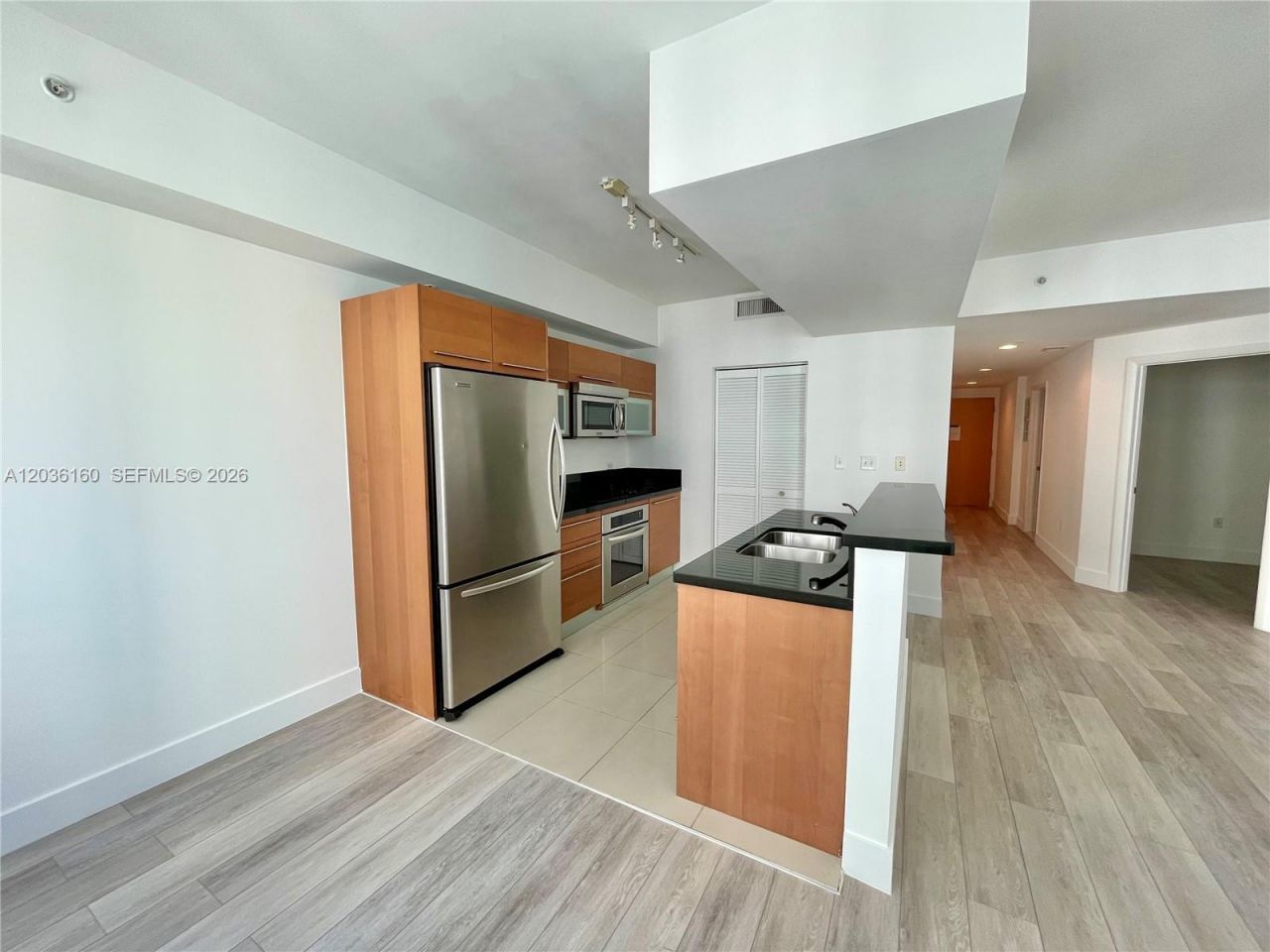 253 NE 2nd St , Unit 2108, Miami, FL 33132 Photo
