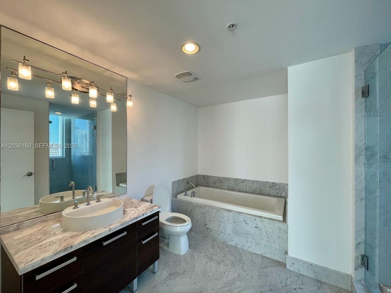 253 NE 2nd St , Unit 2108, Miami, FL 33132 Photo