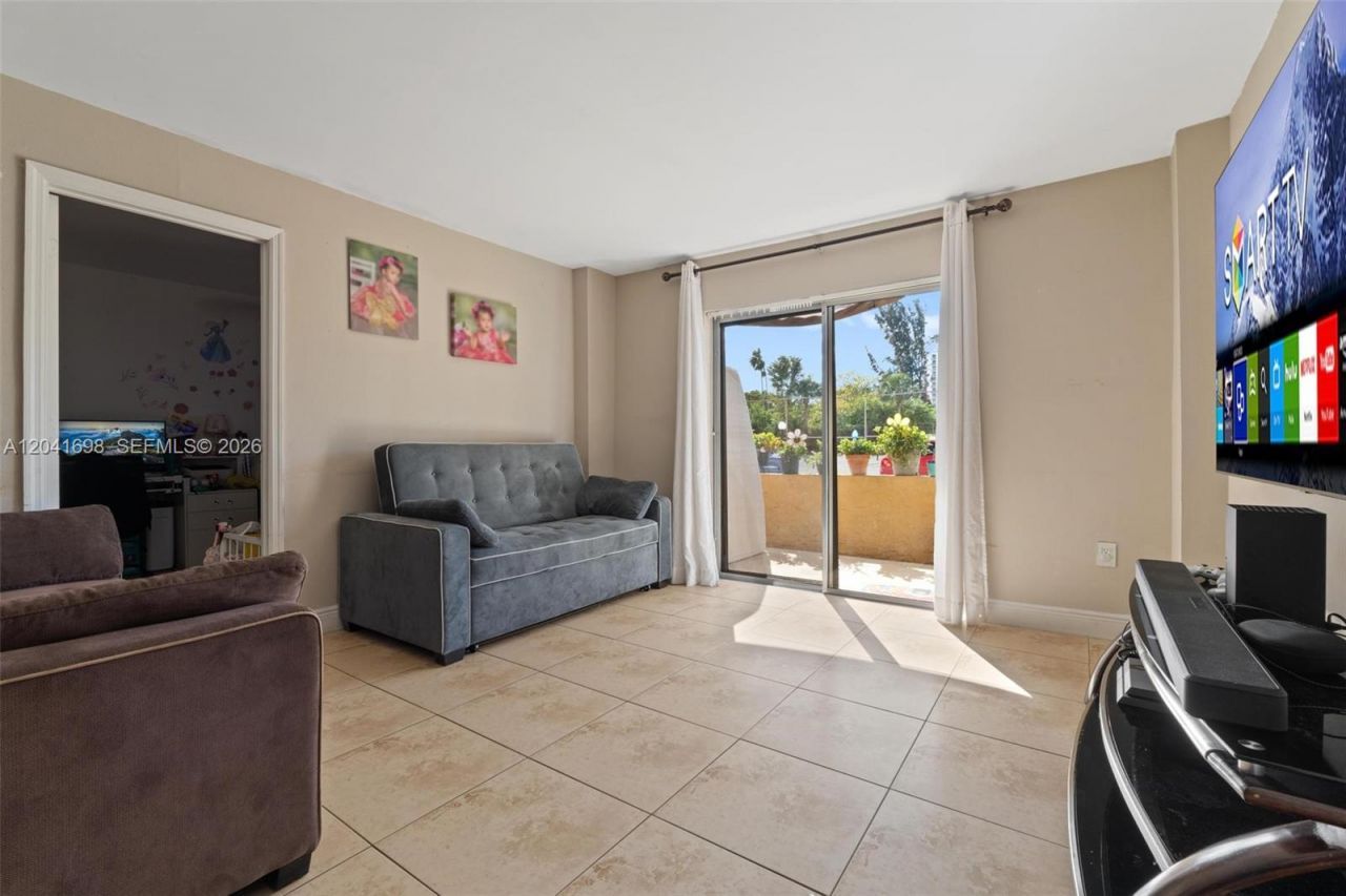 4801 NW 7th St , Unit 109-16, Miami, FL 33126 Photo