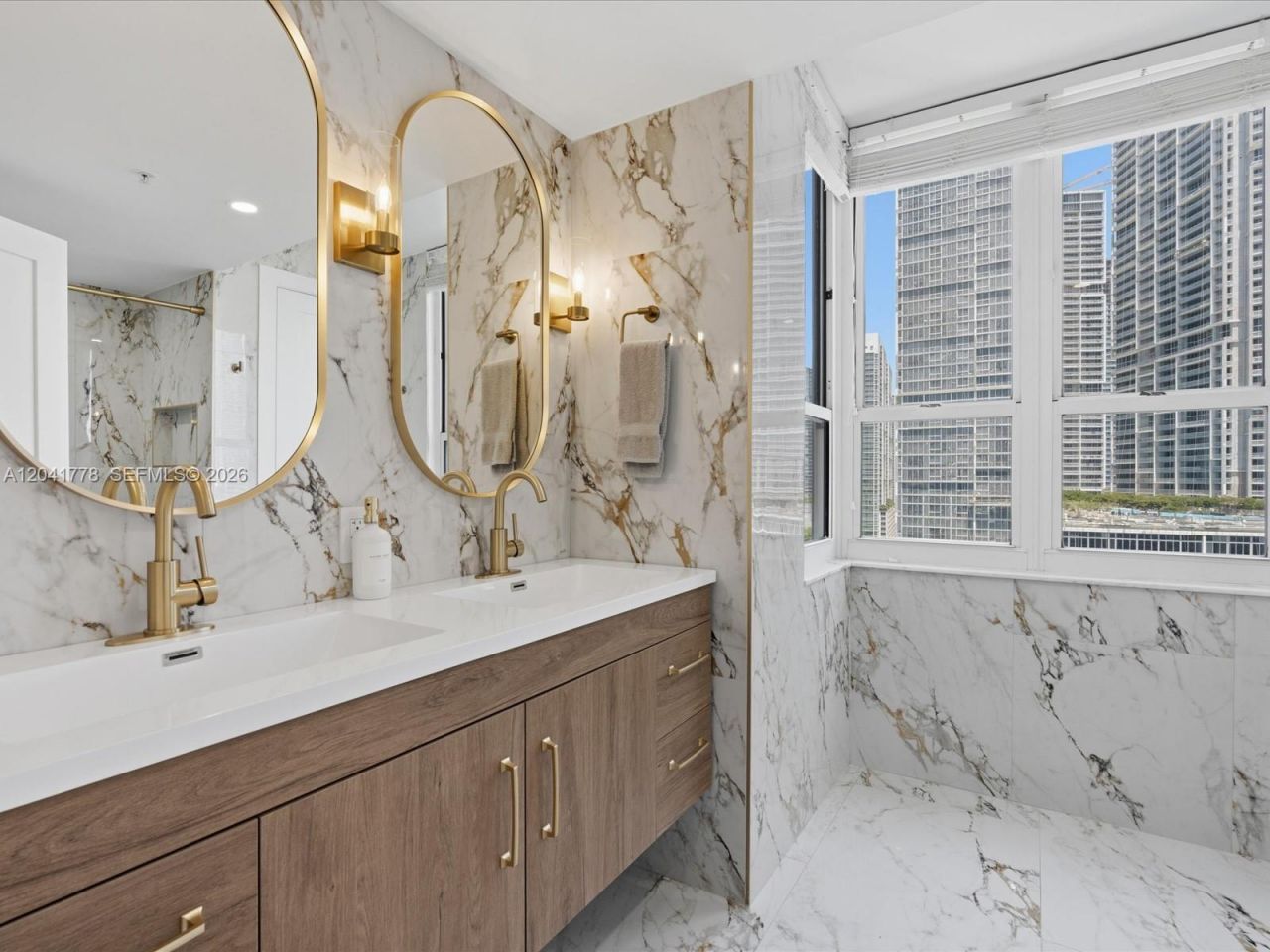701 Brickell Key Blvd , Unit 1903, Miami, FL 33131 Photo