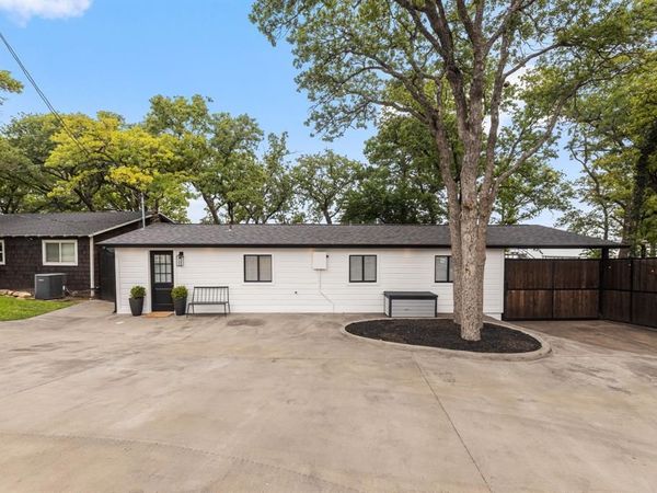 304 W Lake Drive, Weatherford, TX 76087