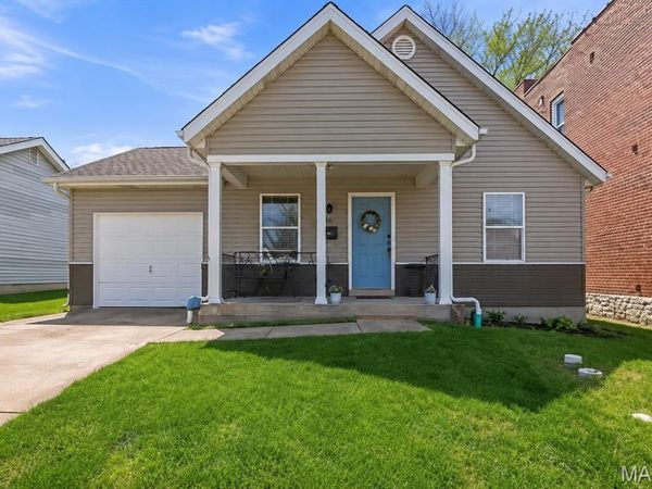 3024 Caroline Street, St Louis, MO 63104