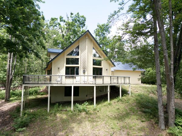 6913 Mountain Pass Lane, Gaylord, MI 49735