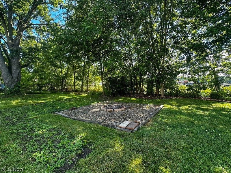 40 Madison Avenue, Niles, OH 44505 Photo 5