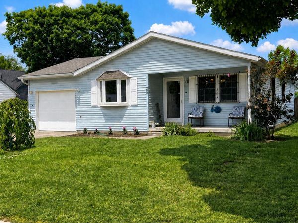 204 Cedar Heights Road , Circleville, OH 43113