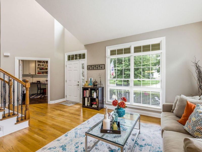 8600 Coldwater Drive, Powell, OH 43065 Photo 5
