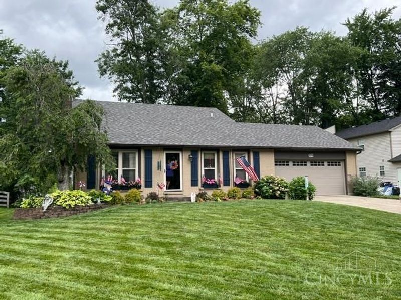 5821 Monassas Run Drive, Miami Twp, OH 45150 Photo 1