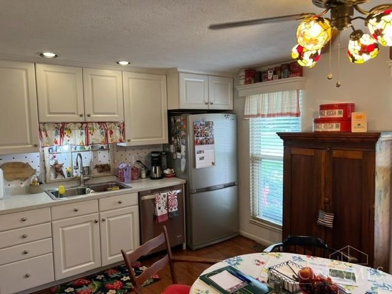 5821 Monassas Run Drive, Miami Twp, OH 45150 Photo 8