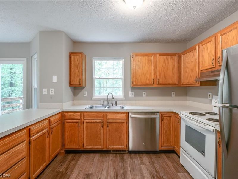 653 Diamond Circle, Ravenna, OH 44266 Photo 24