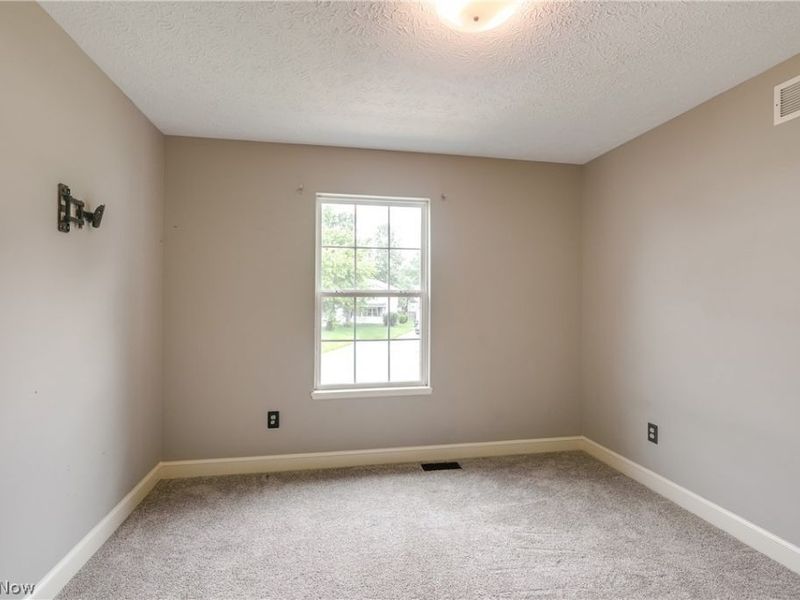 653 Diamond Circle, Ravenna, OH 44266 Photo 40