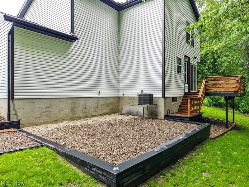 653 Diamond Circle, Ravenna, OH 44266 Photo 9