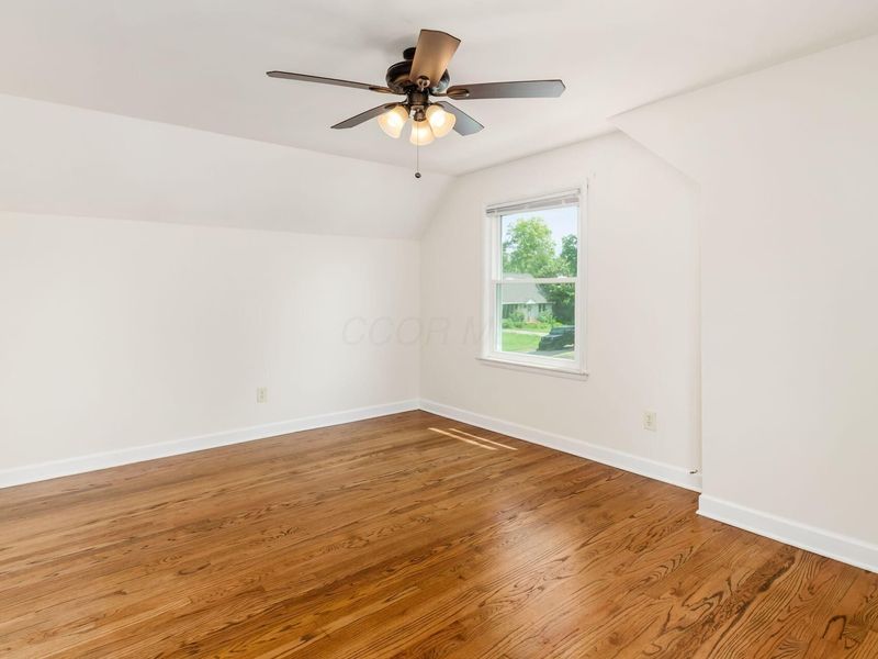 1089 E Dunedin Road, Columbus, OH 43224 Photo 28