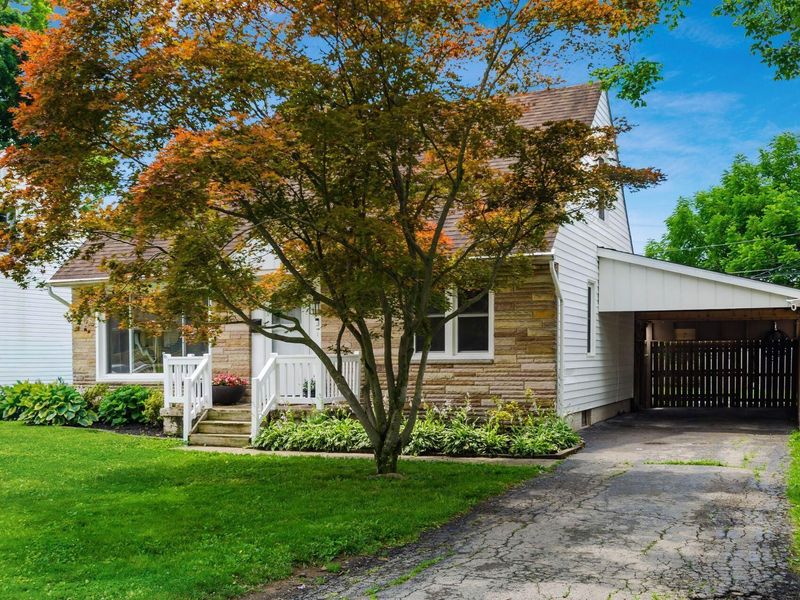 1089 E Dunedin Road, Columbus, OH 43224 Photo 3