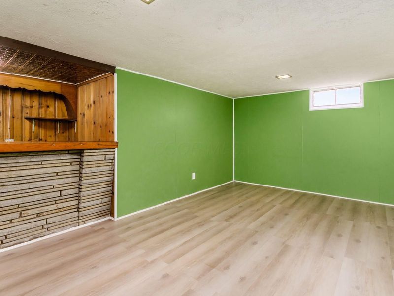 1089 E Dunedin Road, Columbus, OH 43224 Photo 33