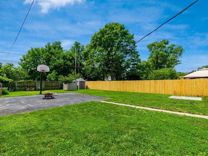 1089 E Dunedin Road, Columbus, OH 43224 Photo 40