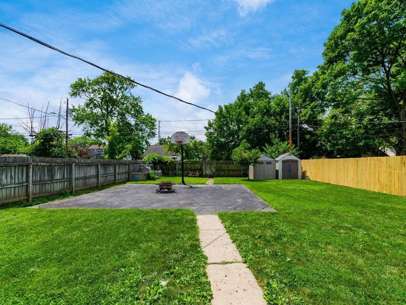 1089 E Dunedin Road, Columbus, OH 43224 Photo 41