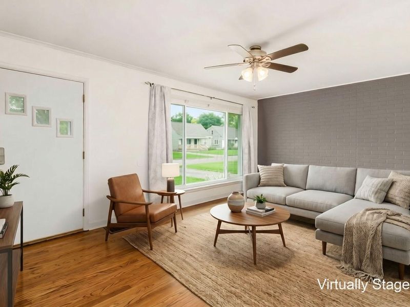 1089 E Dunedin Road, Columbus, OH 43224 Photo 9