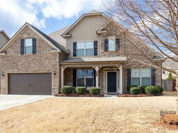 79 Gray Trail , Acworth, GA 30101