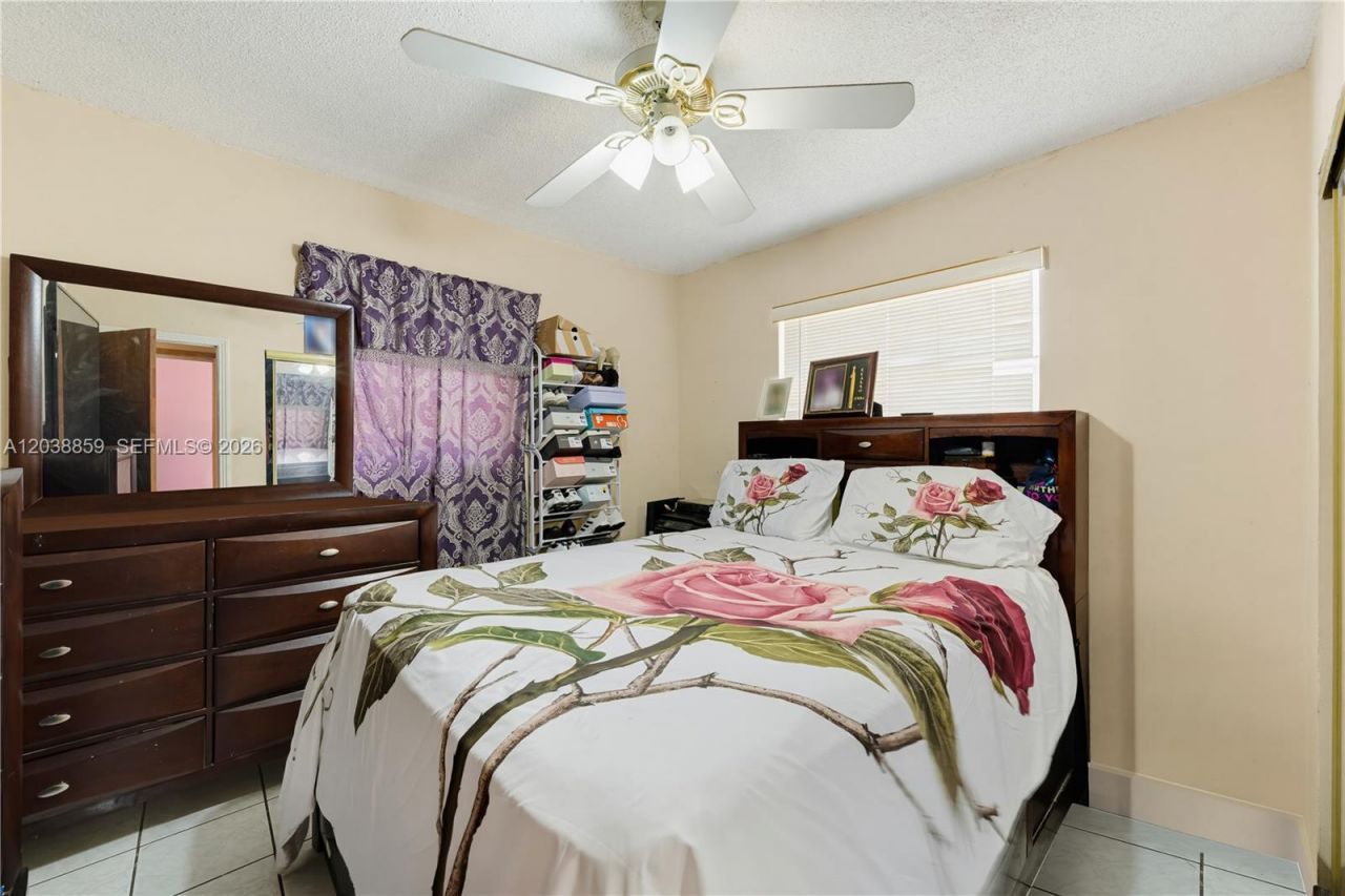 3035 NW 83 St, Miami, FL 33147 Photo