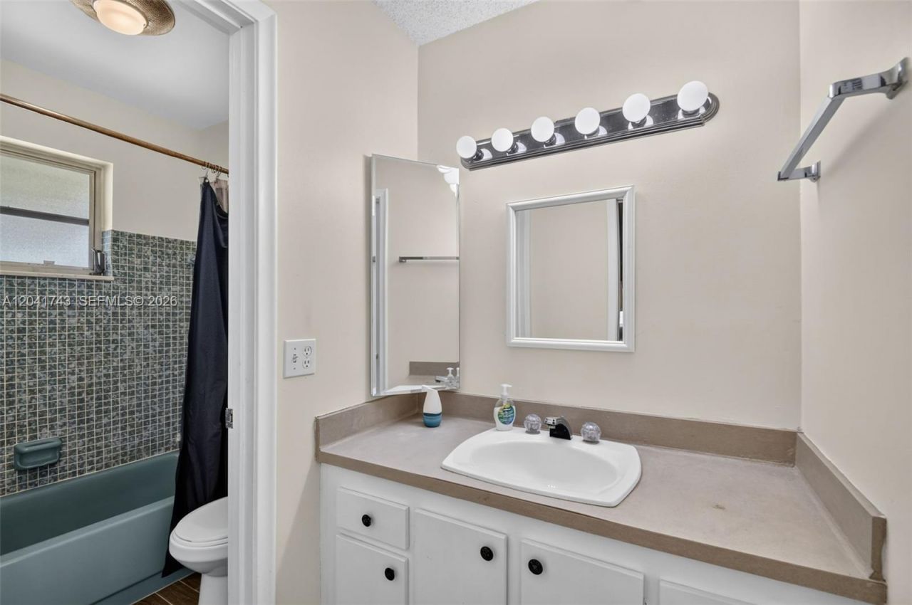3241 Ridge Hill Rd , Boynton Beach, FL 33435 Photo