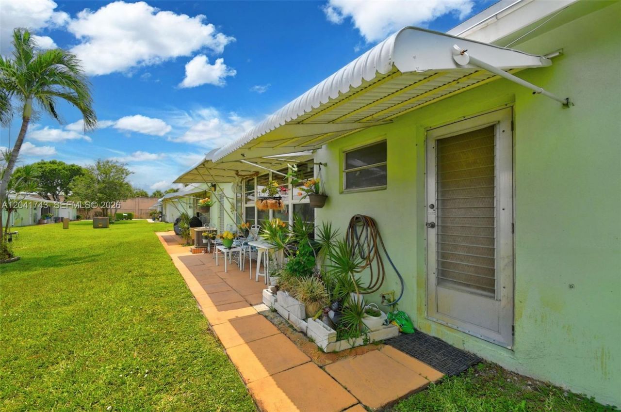 3241 Ridge Hill Rd , Boynton Beach, FL 33435 Photo