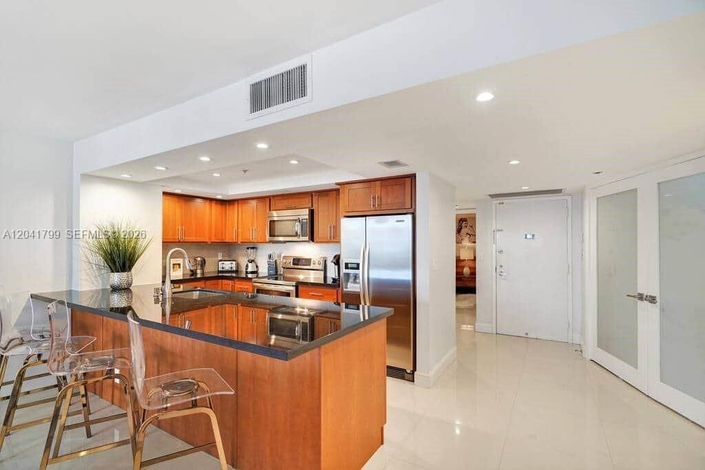 1717 N Bayshore Dr, Unit A-2056, Miami, FL 33132 Photo