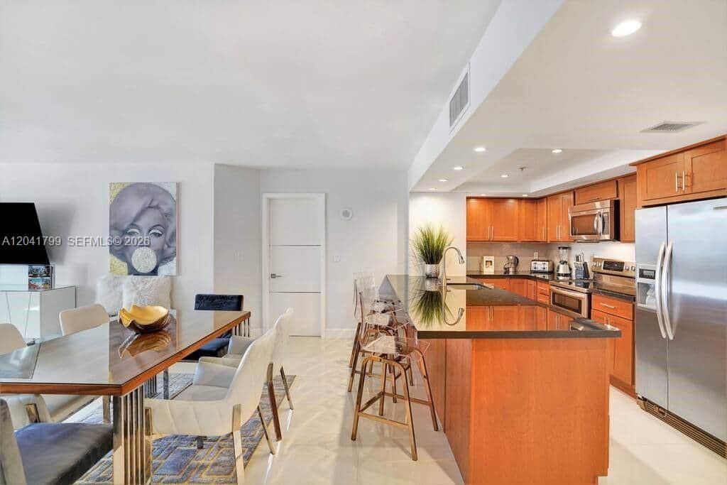 1717 N Bayshore Dr, Unit A-2056, Miami, FL 33132 Photo