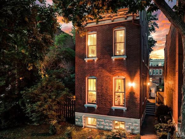 1941 Congress Street, St Louis, MO 63118