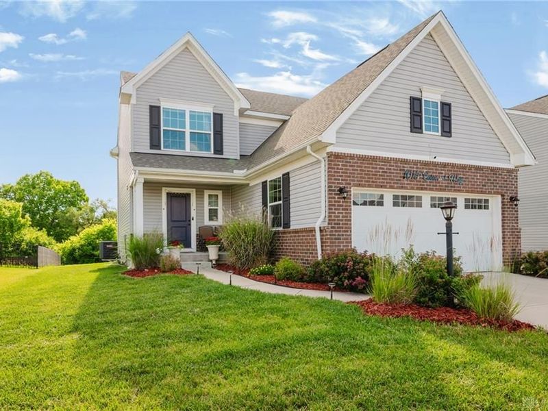 1015 Colonial Way, Dayton, OH 45424 Photo 1