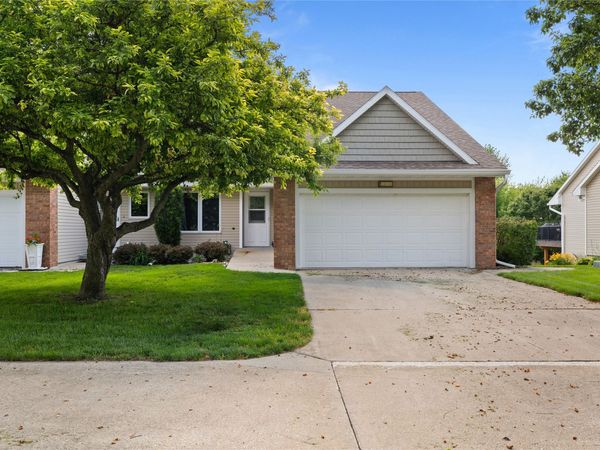 1613 NW Northwood Drive, Ankeny, IA 50023