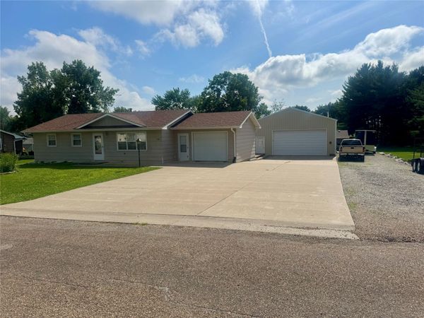 309 N Virginia Street, Monroe, IA 50170