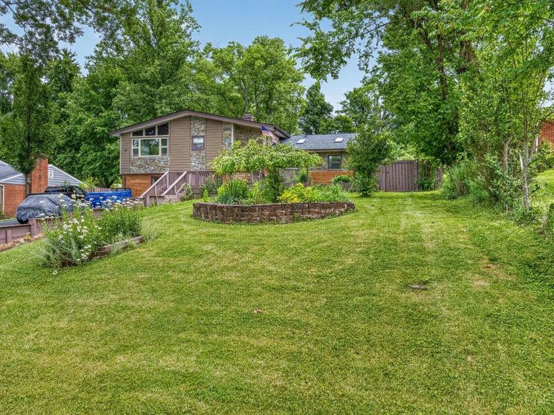 2066 Evanor Lane, Anderson Twp, OH 45244 Photo 3