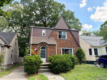 383 W Chesterfield Street, Ferndale, Mi 48220