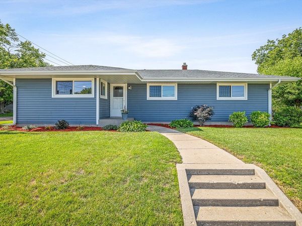 7922 Elm Avenue, MACHESNEY PARK, IL 61115
