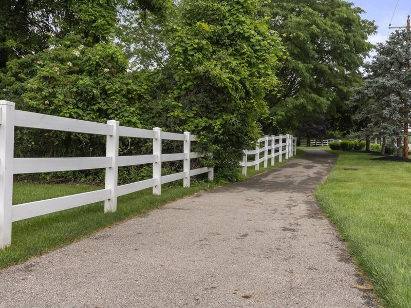 8568 Liberty Road N, Powell, OH 43065 Photo 92