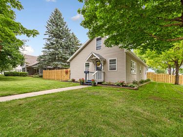 401 N Section Avenue, Spring Valley, MN 55975
