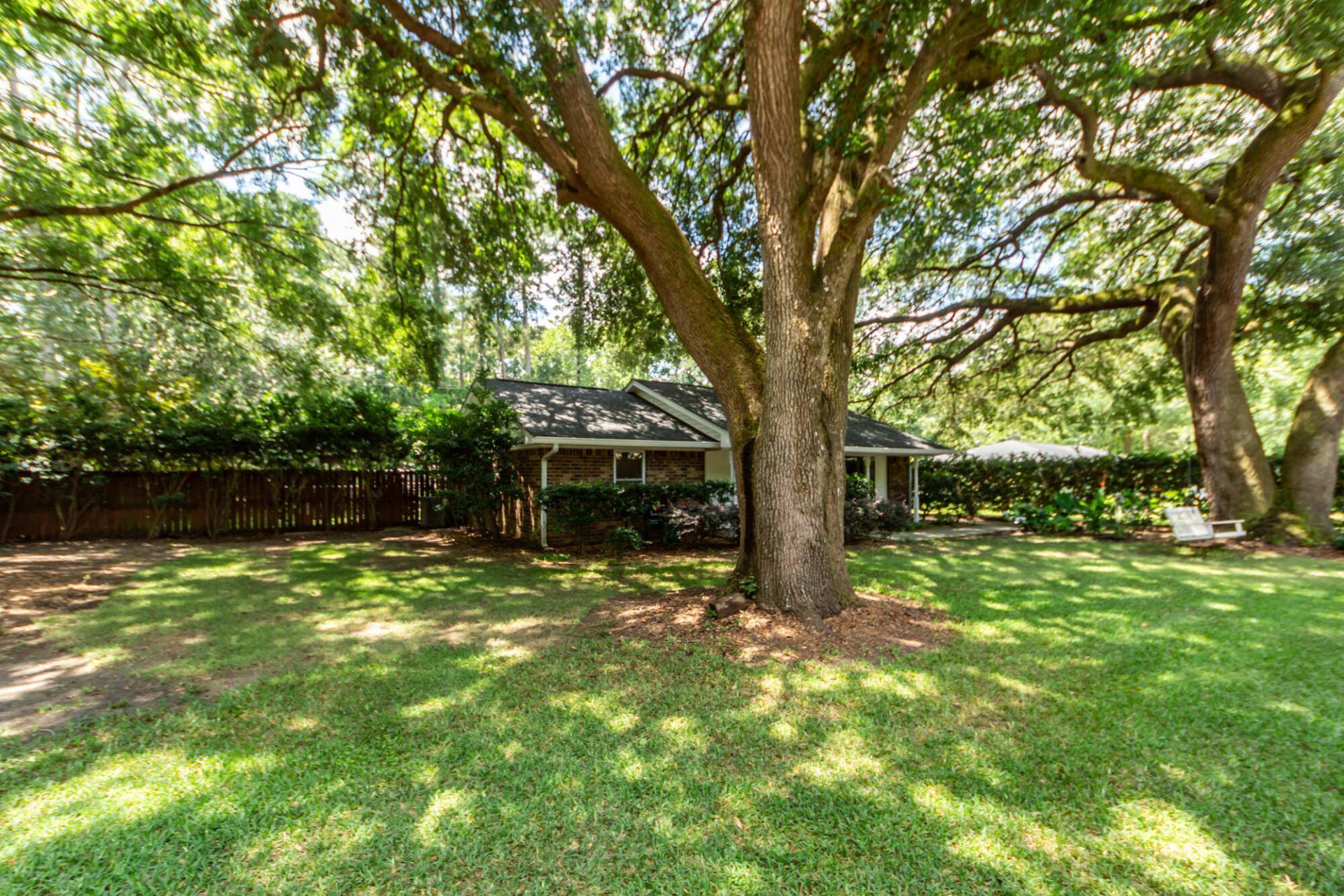 5717 San Flora Avenue Photo 10