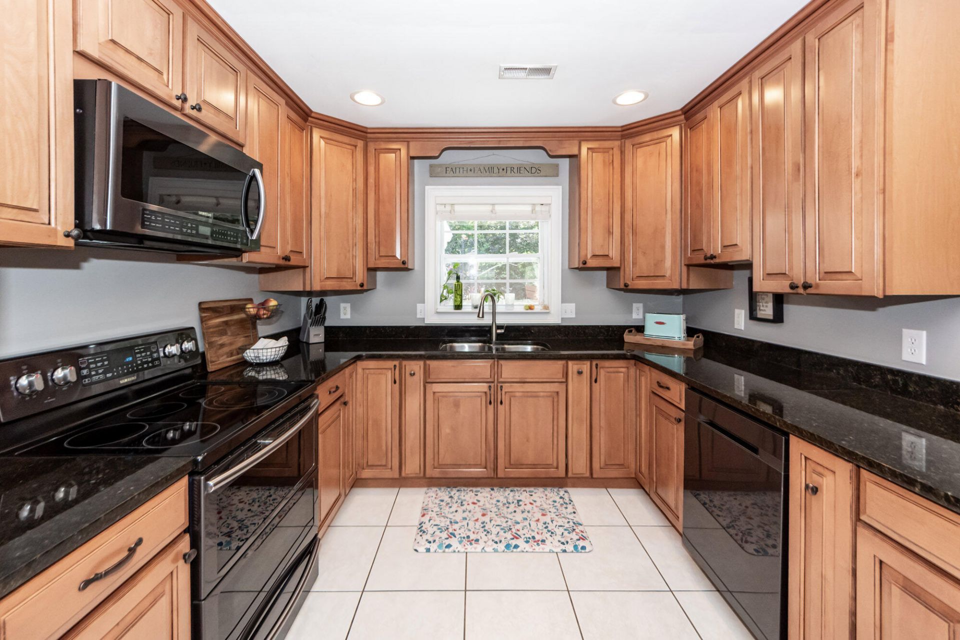5717 San Flora Avenue Photo 29