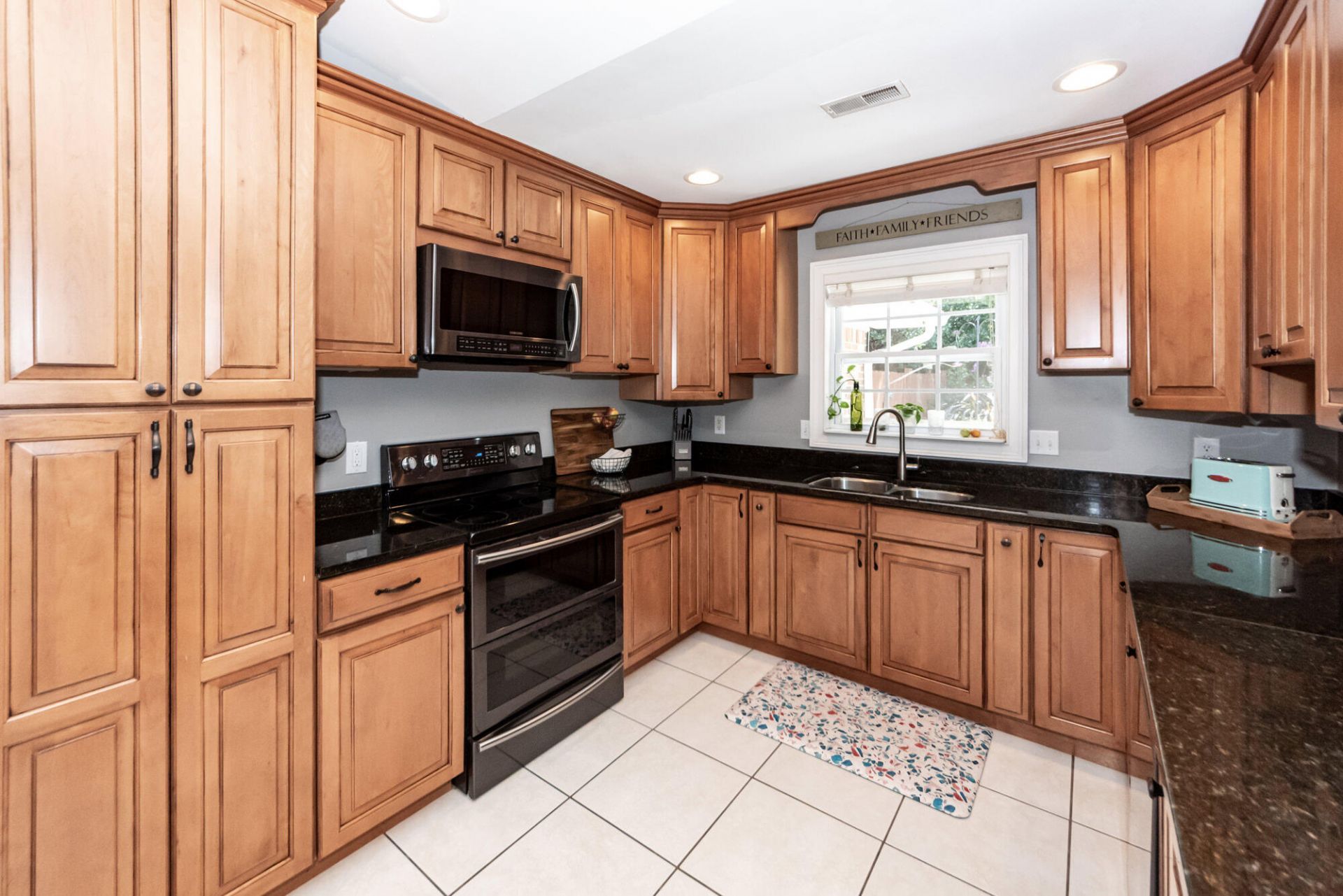 5717 San Flora Avenue Photo 30