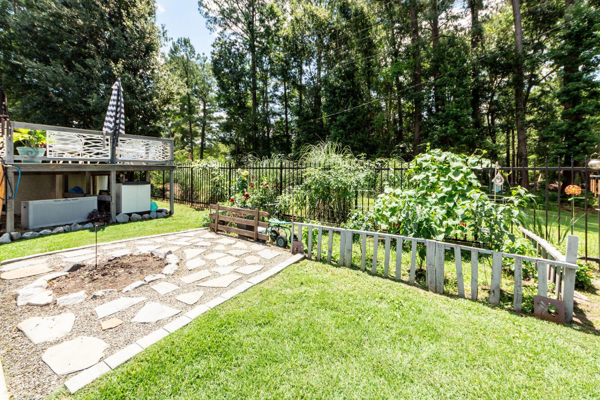 5717 San Flora Avenue Photo 57